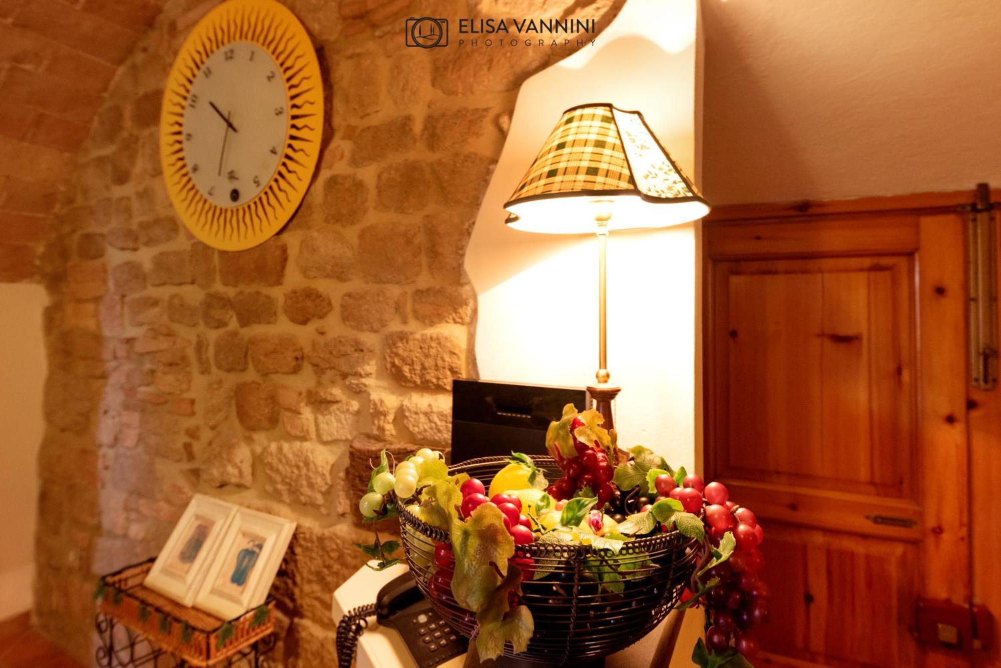 Appartamento A Casa Di Rache & Bea Volterra Esterno foto